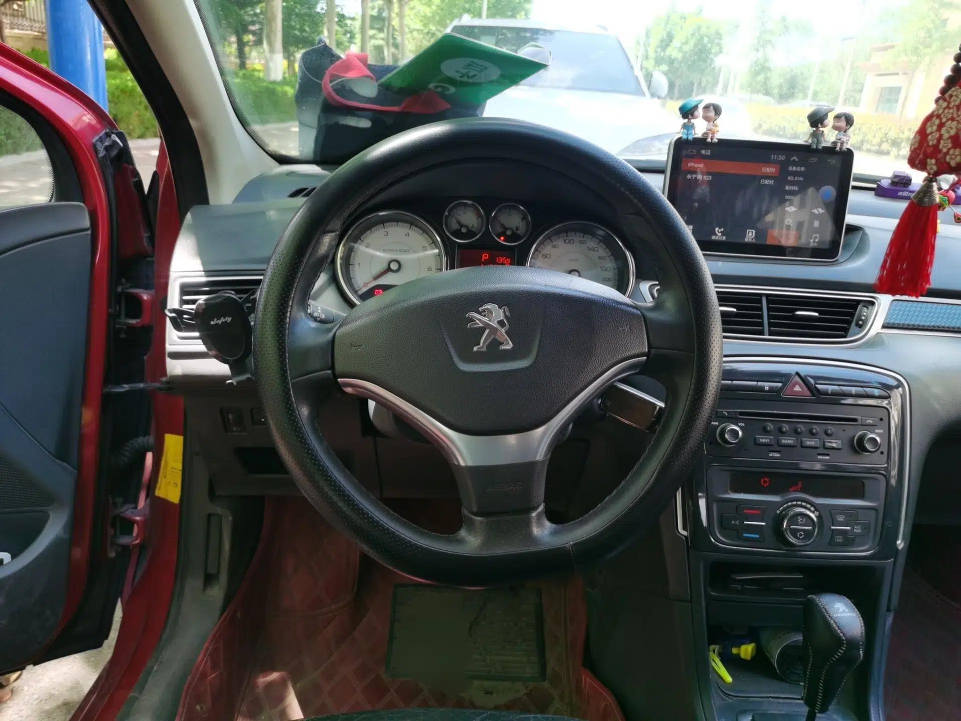 Peugeot 308 2012 2.0L Automatic Luxury Version — миниатюра 11