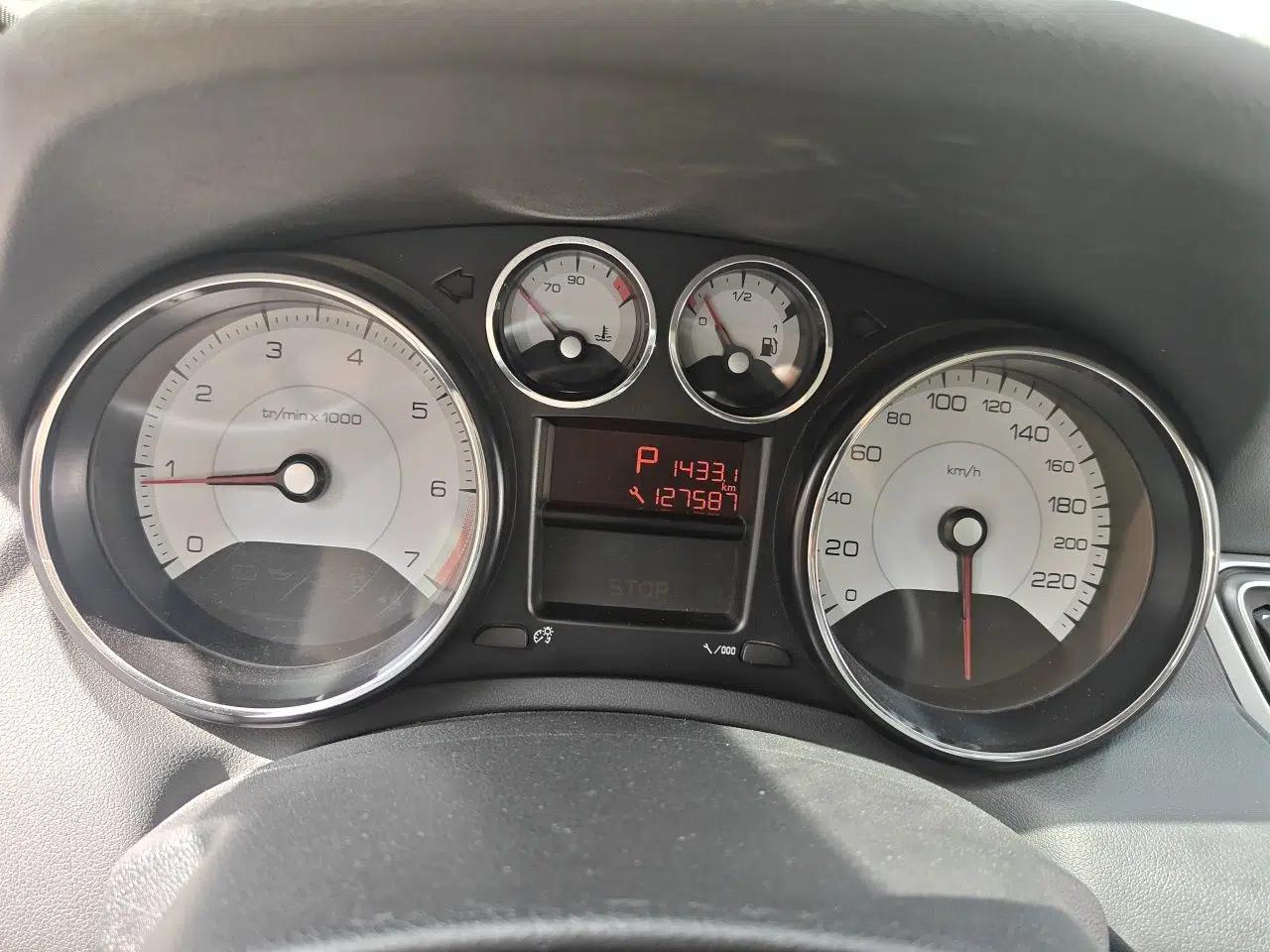 Peugeot 308 2013 1.6L Automatic YouShang Model — миниатюра 13