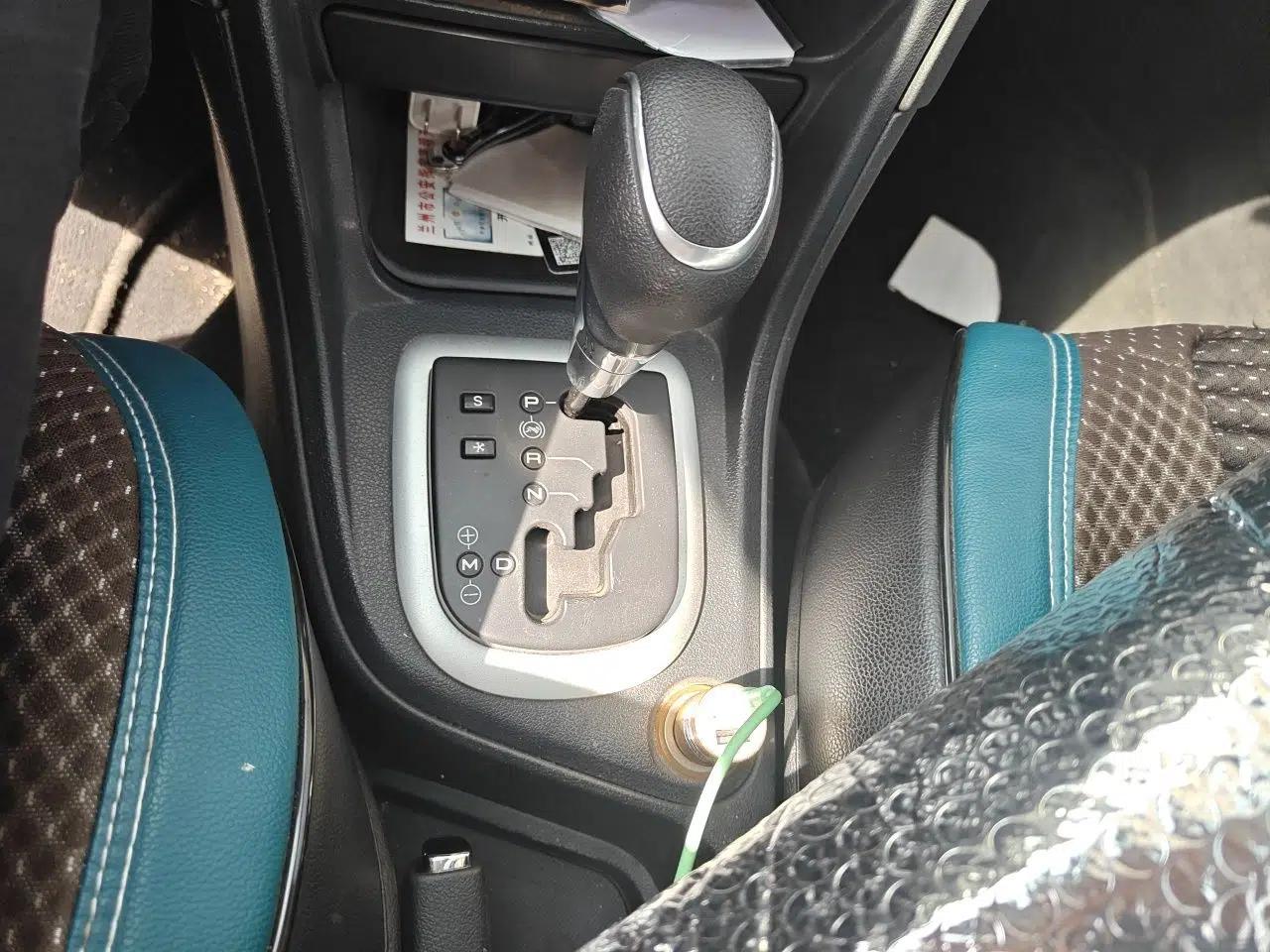 Peugeot 308 2013 1.6L Automatic YouShang Model — миниатюра 15