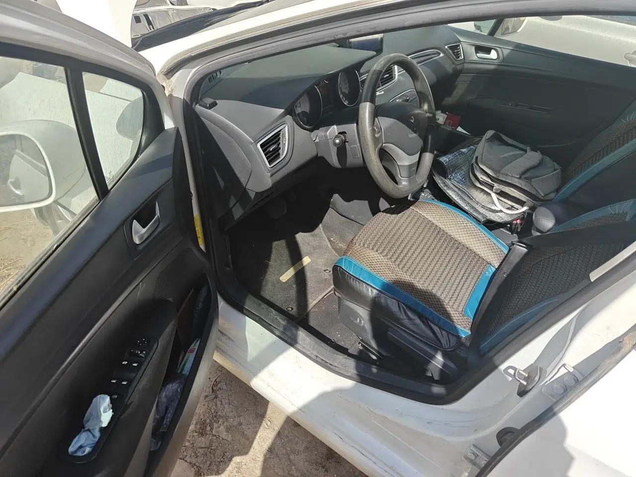 Peugeot 308 2013 1.6L Automatic YouShang Model — миниатюра 17