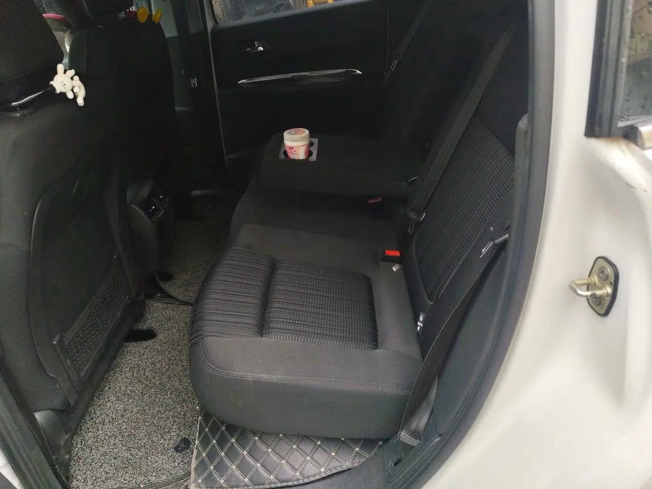 Peugeot 3008 2016 1.6THP Automatic Classic Edition — миниатюра 18