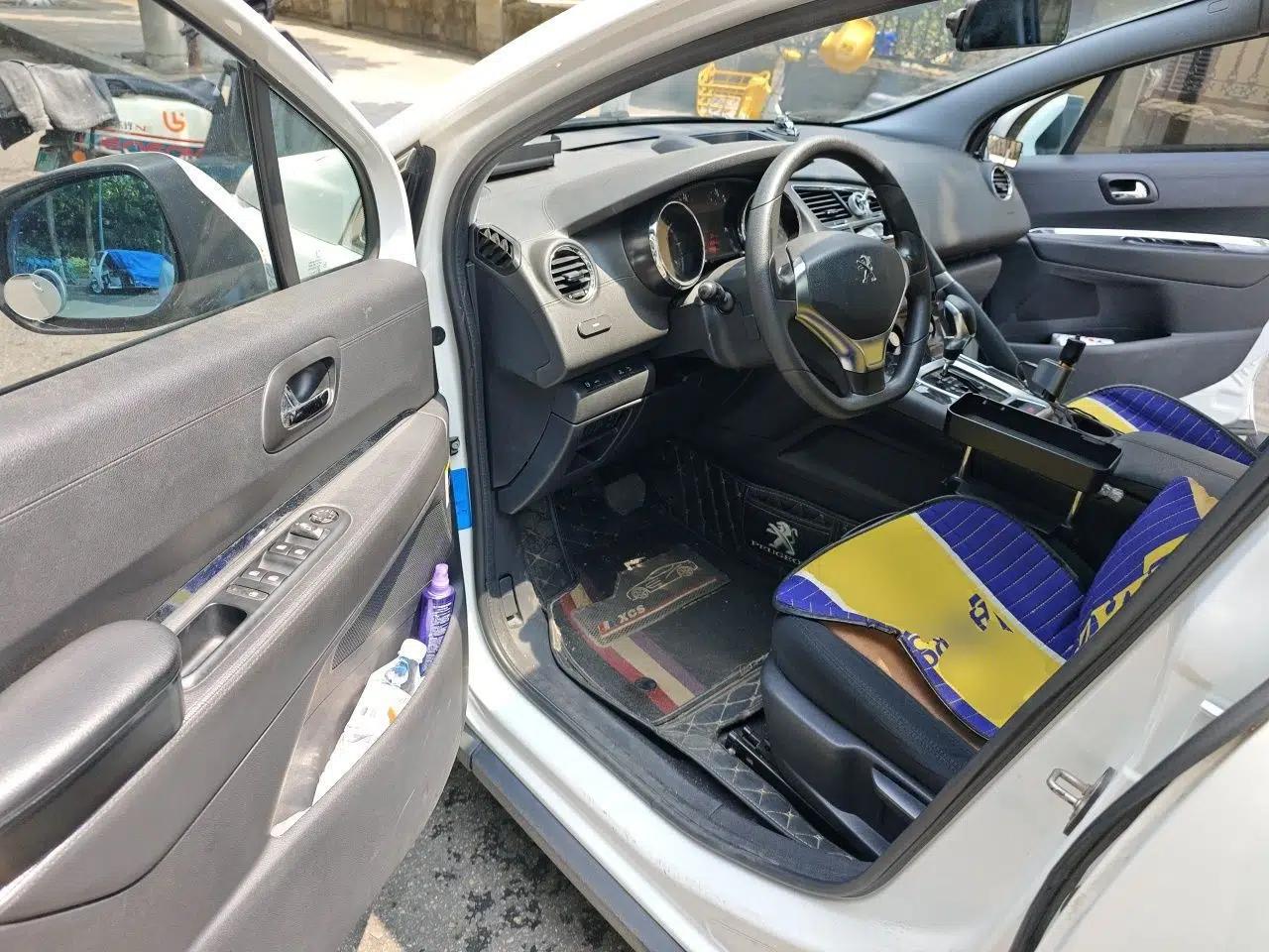 Peugeot 3008 2015 2.0L Automatic Classic Edition — миниатюра 17