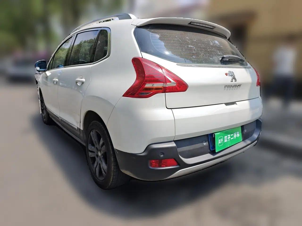 Peugeot 3008 2015 2.0L Automatic Classic Edition — миниатюра 4