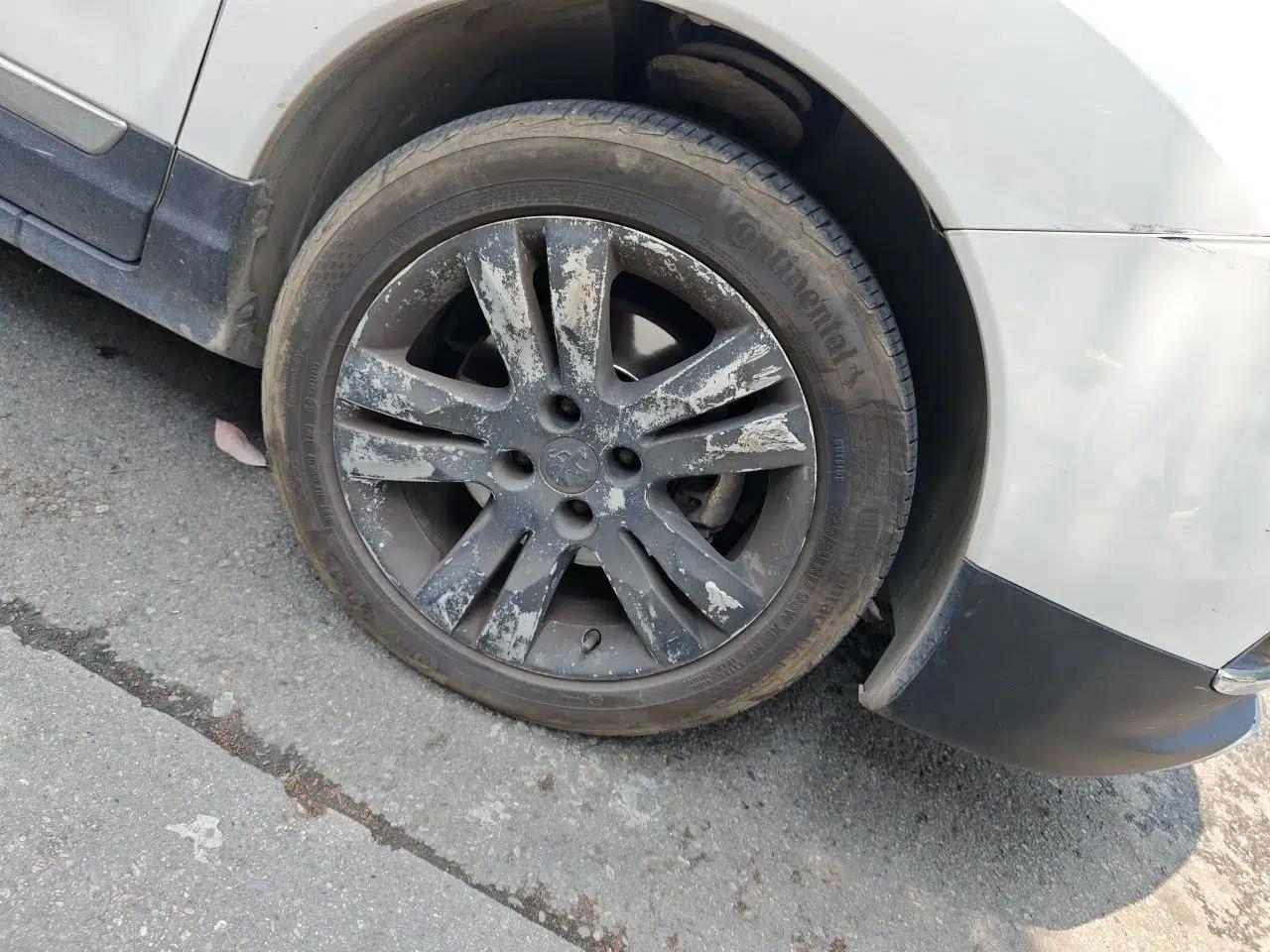 Peugeot 3008 2015 2.0L Automatic Classic Edition — миниатюра 8