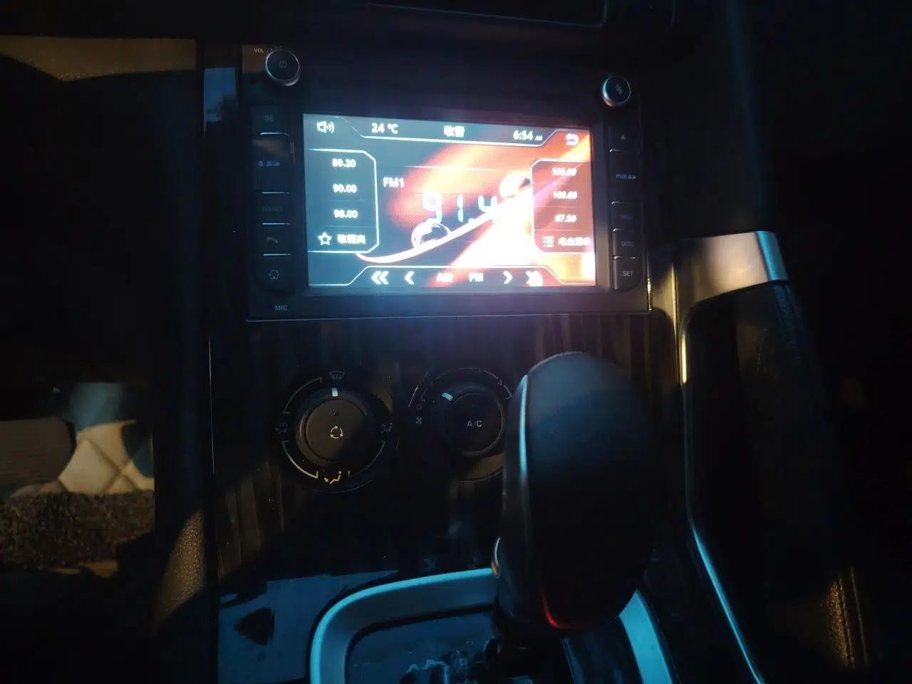 Peugeot 3008 2015 2.0L Automatic Classic Edition — миниатюра 14