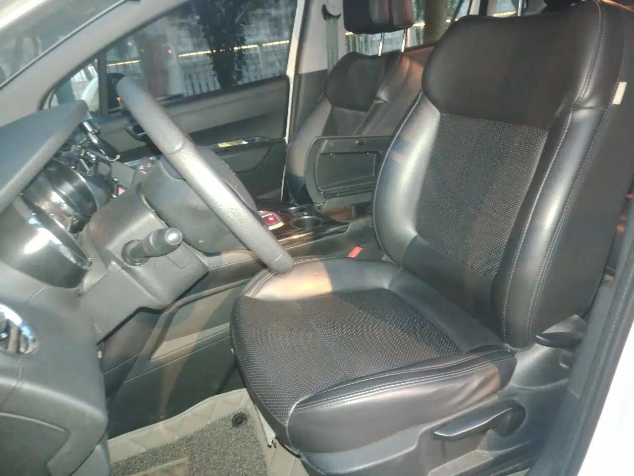 Peugeot 3008 2015 2.0L Automatic Classic Edition — миниатюра 16