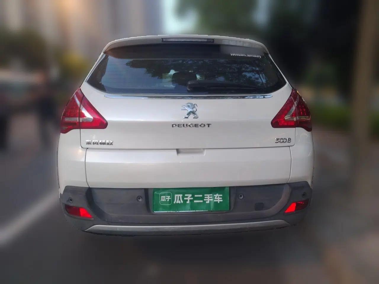 Peugeot 3008 2015 2.0L Automatic Classic Edition — миниатюра 5