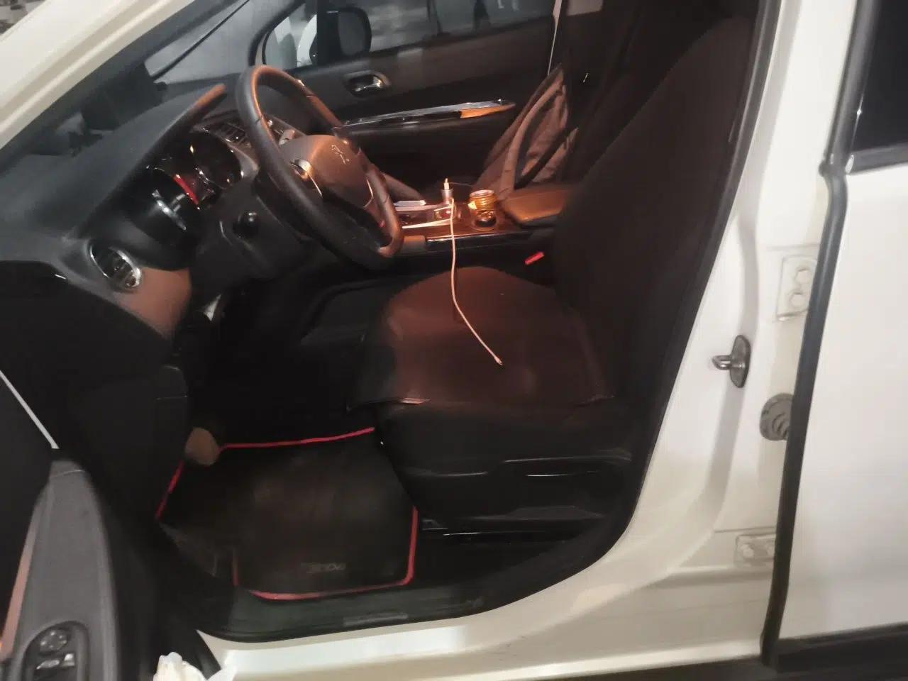 Peugeot 3008 2015 1.6THP Automatic Classic Edition — миниатюра 16