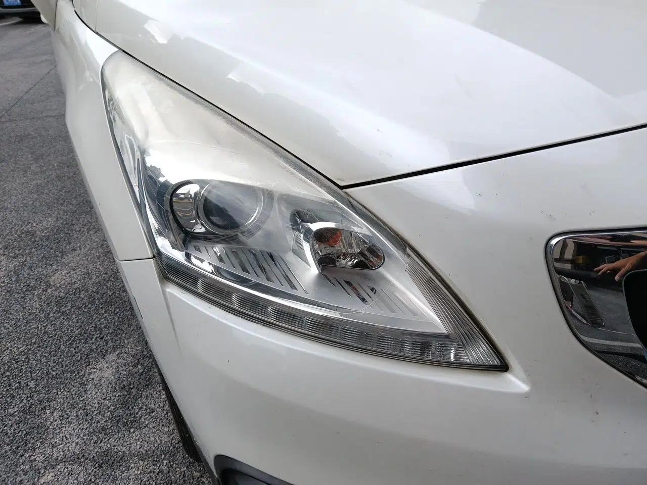 Peugeot 3008 2016 2.0L Automatic Classic Edition — миниатюра 7