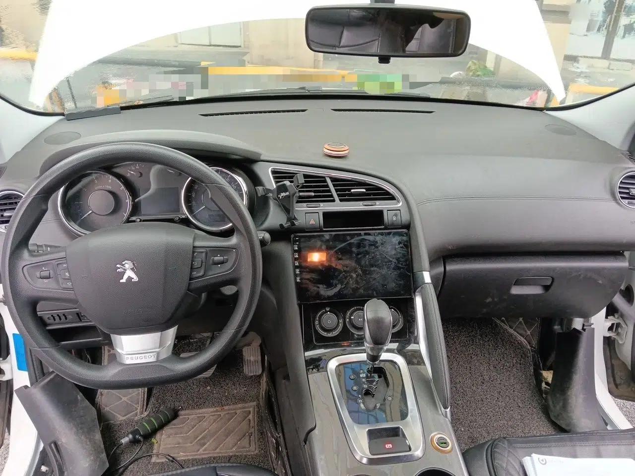 Peugeot 3008 2016 2.0L Automatic Classic Edition — миниатюра 10
