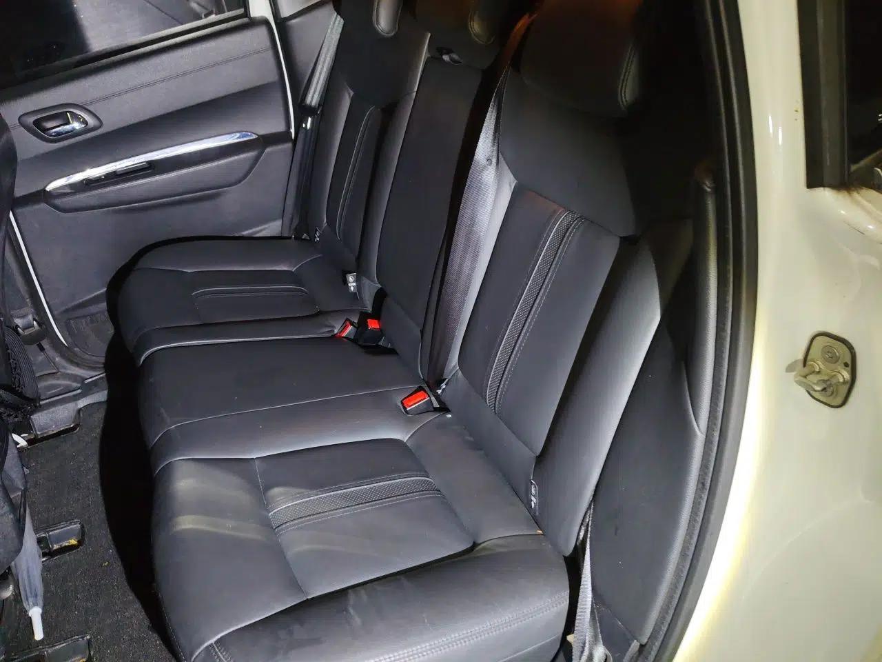 Peugeot 3008 2013 1.6THP Automatic Prestige Edition — миниатюра 18