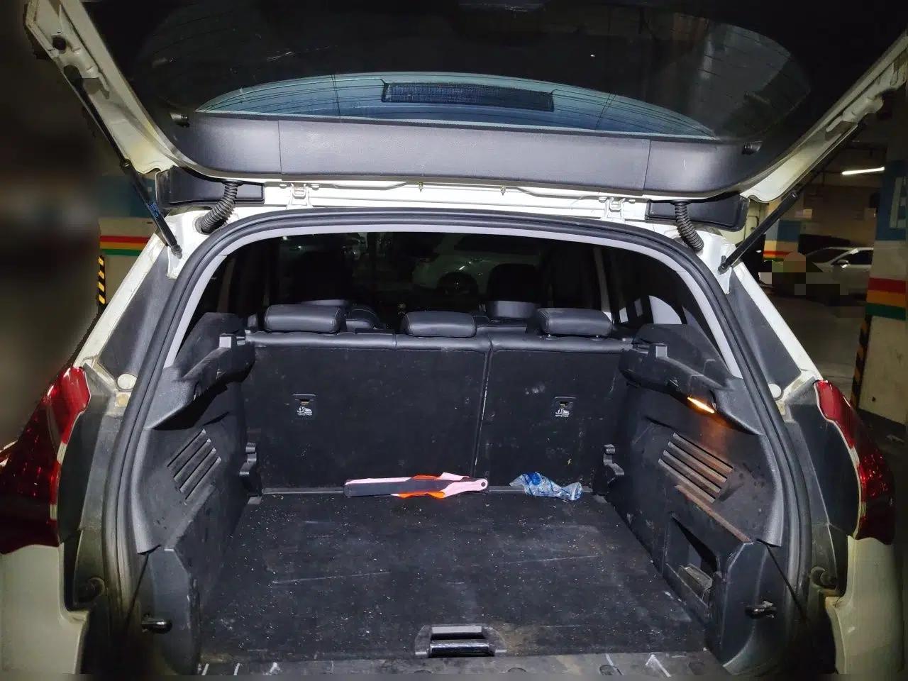 Peugeot 3008 2013 1.6THP Automatic Prestige Edition — миниатюра 20