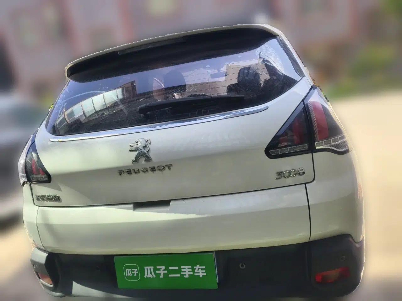 Peugeot 3008 2016 2.0L Automatic Classic Edition — миниатюра 5