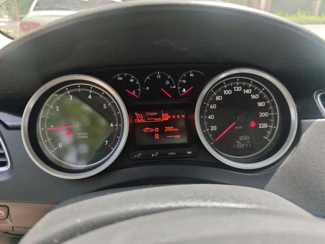 Peugeot 508 2012 2.0L Automatic Luxury Edition — миниатюра 12