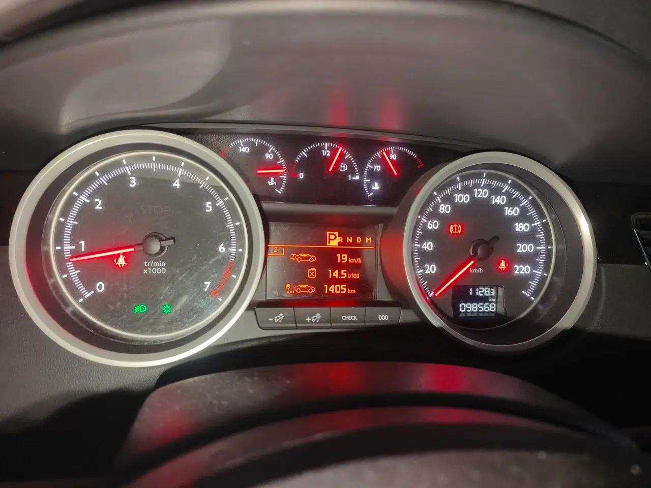 Peugeot 508 2012 2.0L Automatic Luxury Edition — миниатюра 12