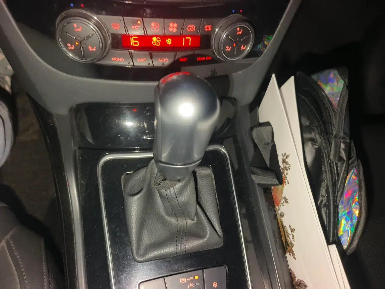 Peugeot 508 2012 2.0L Automatic Luxury Edition — миниатюра 15