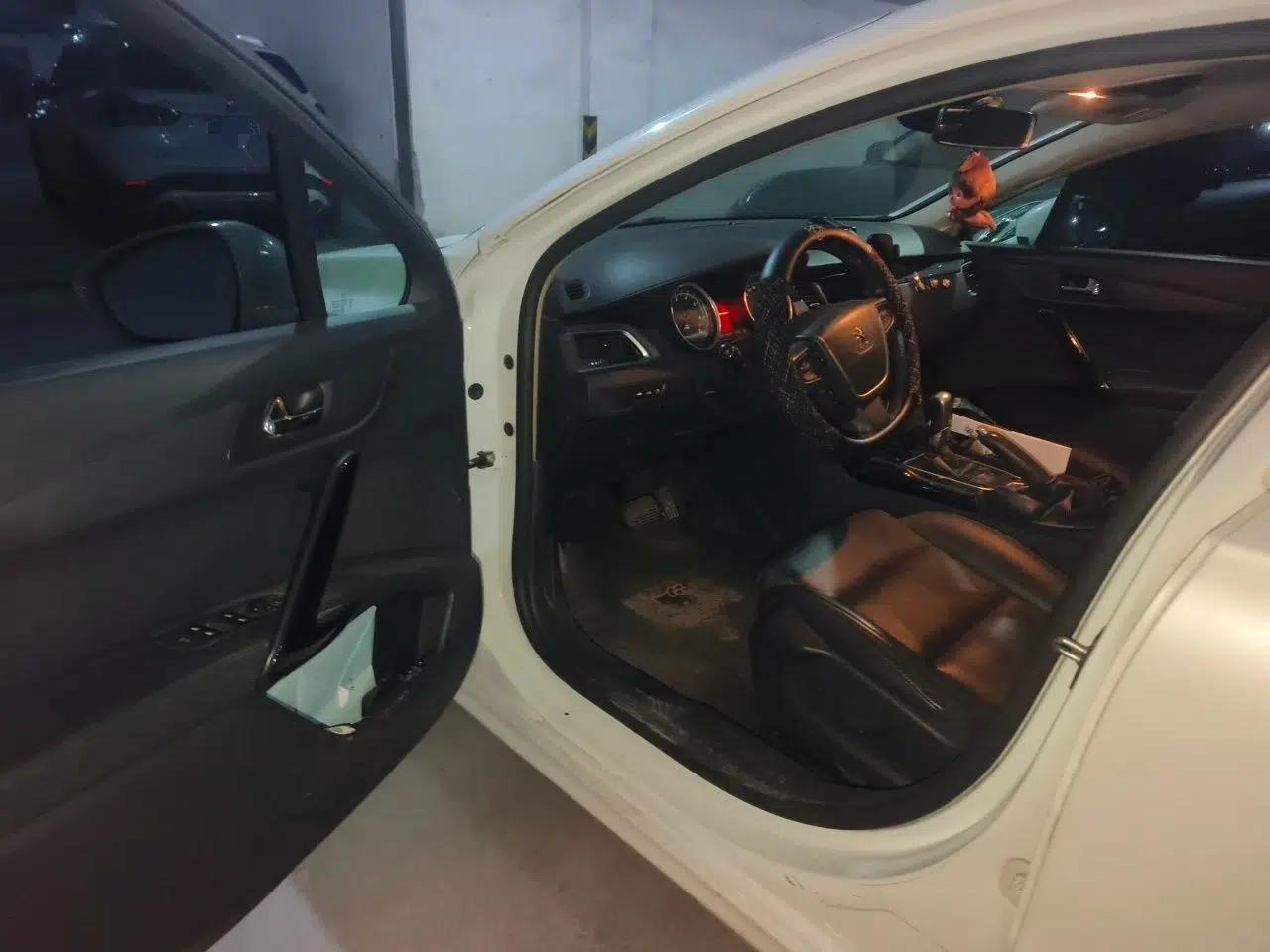 Peugeot 508 2012 2.0L Automatic Luxury Edition — миниатюра 17
