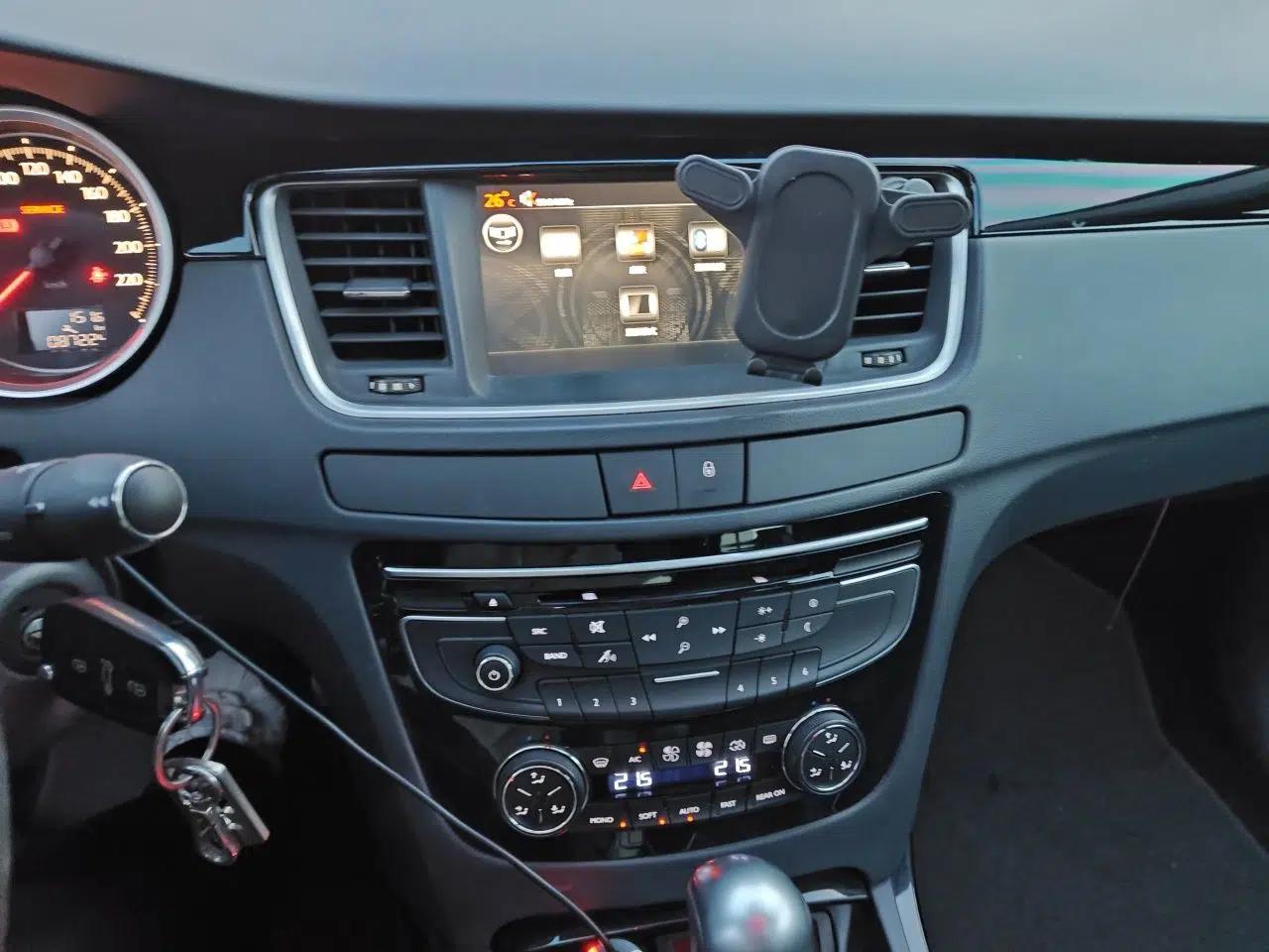 Peugeot 508 2013 2.0L 2nd Anniversary Edition Automatic Smart Enjoyment Version — миниатюра 14