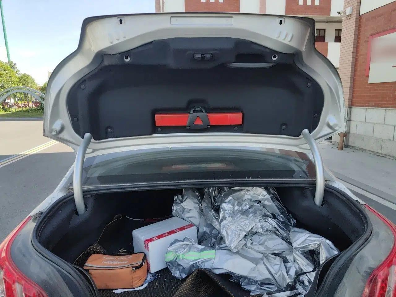 Peugeot 508 2011 2.3L Automatic Classic Edition — миниатюра 20