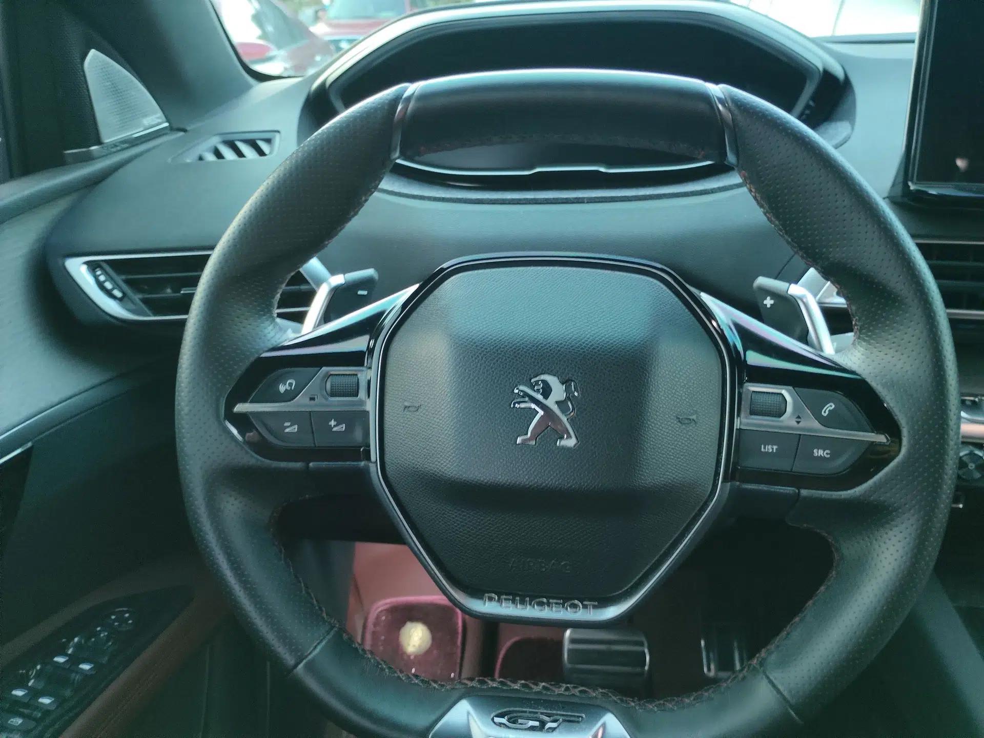 Peugeot 4008 2017 380THP Luxury GT Edition — миниатюра 11