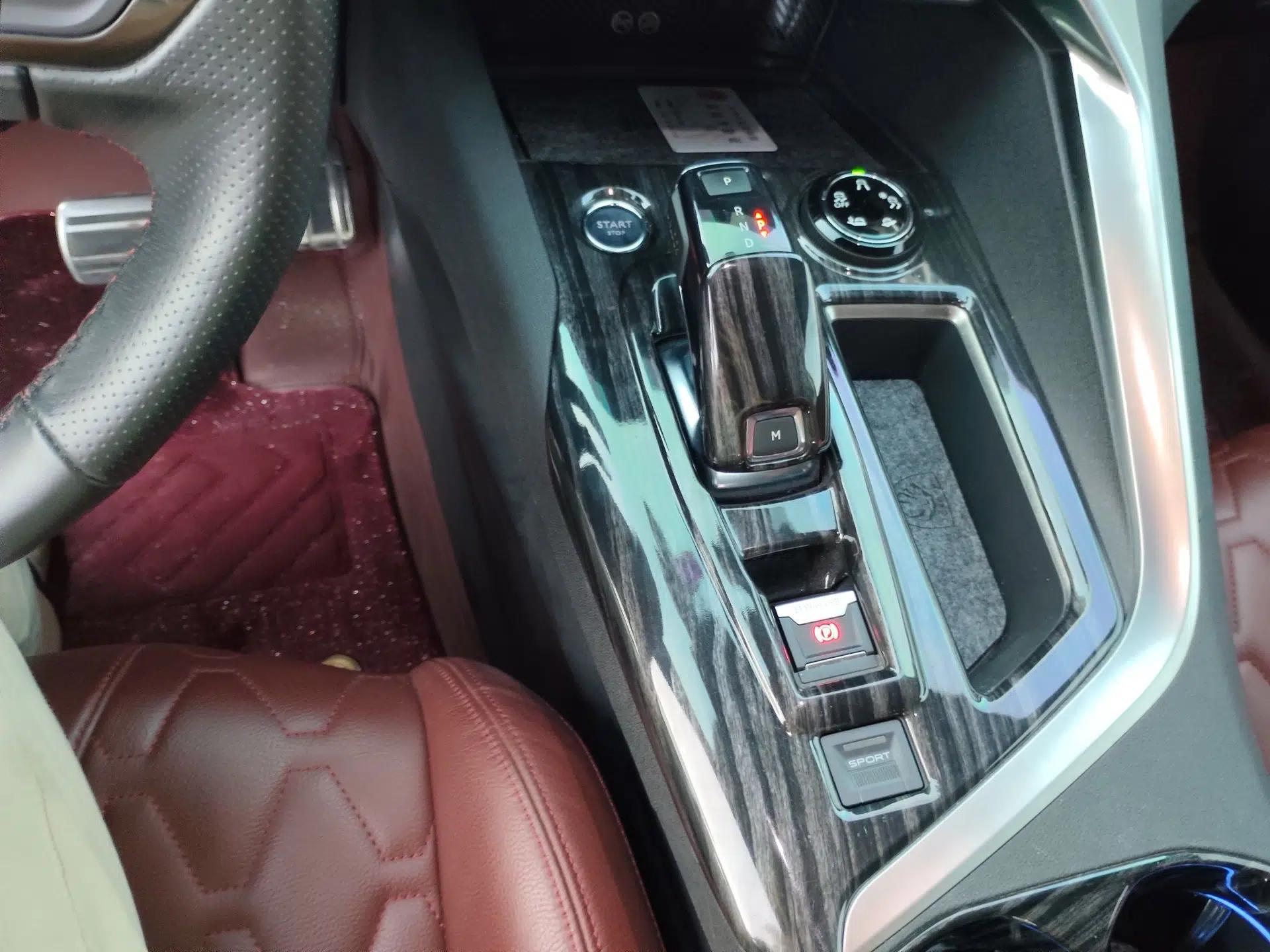 Peugeot 4008 2017 380THP Luxury GT Edition — миниатюра 15