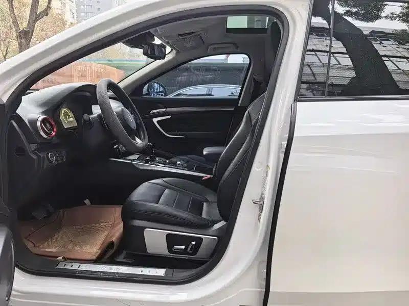Weipai VV7 2017 2.0T Super Luxury Edition — миниатюра 4