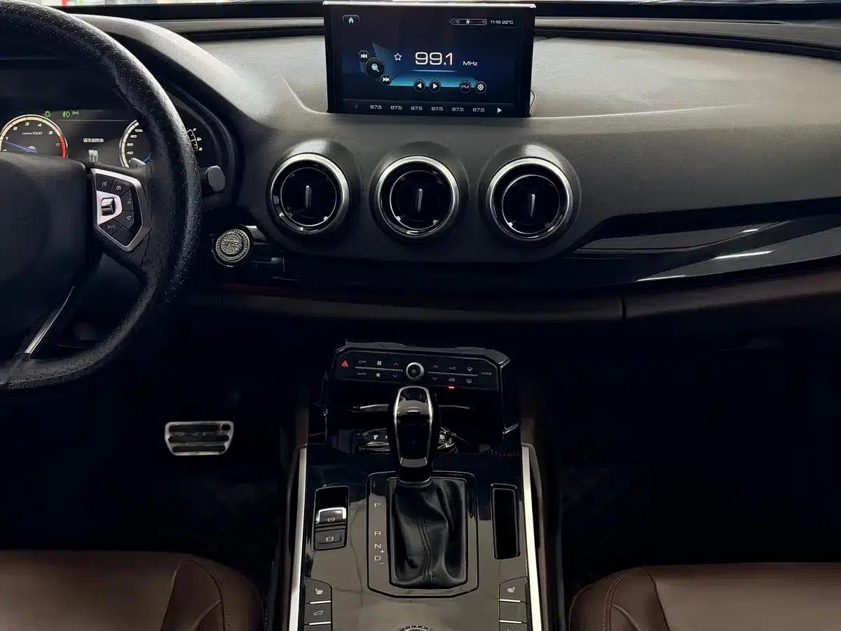 Weipai VV7 2017 2.0T Flagship Edition — миниатюра 14