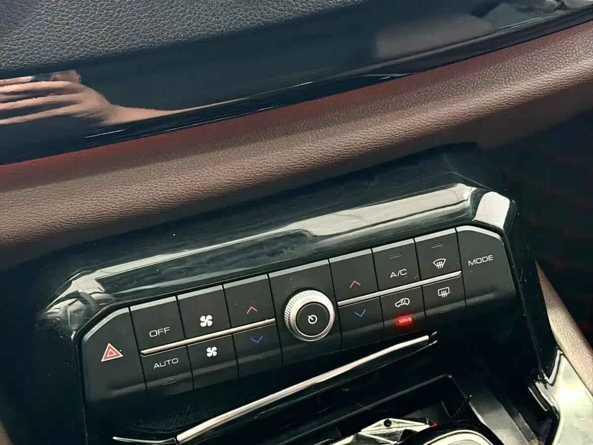 Weipai VV7 2017 2.0T Flagship Edition — миниатюра 23