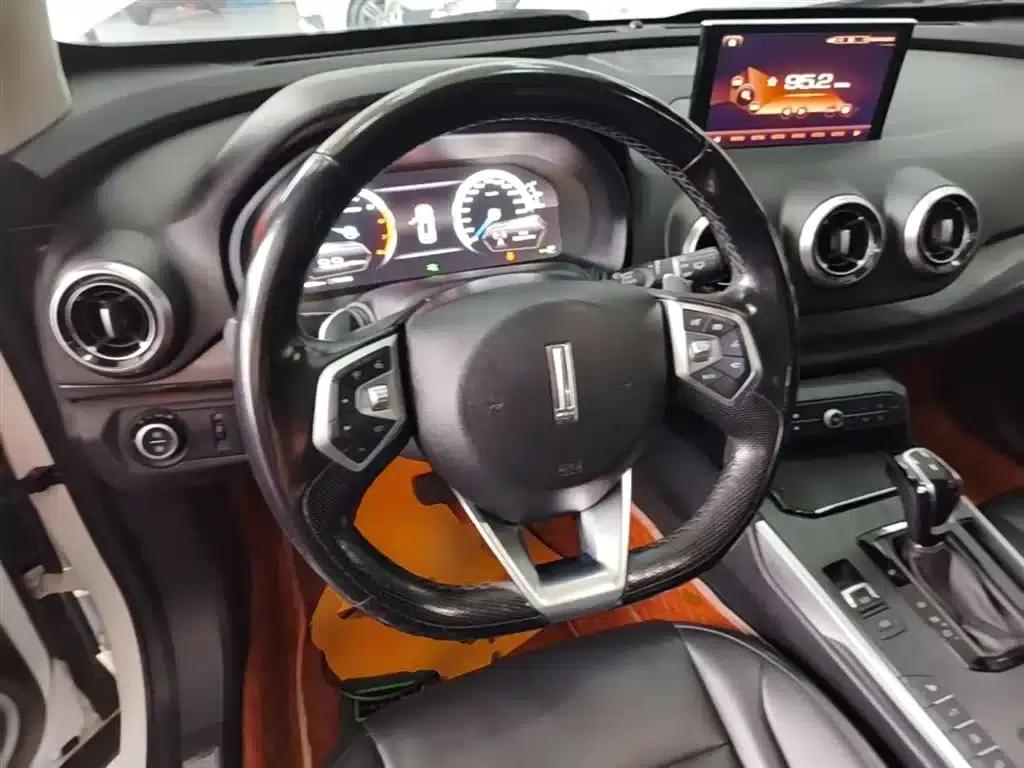 Weipai VV7 2017 2.0T Super Luxury Edition — миниатюра 11