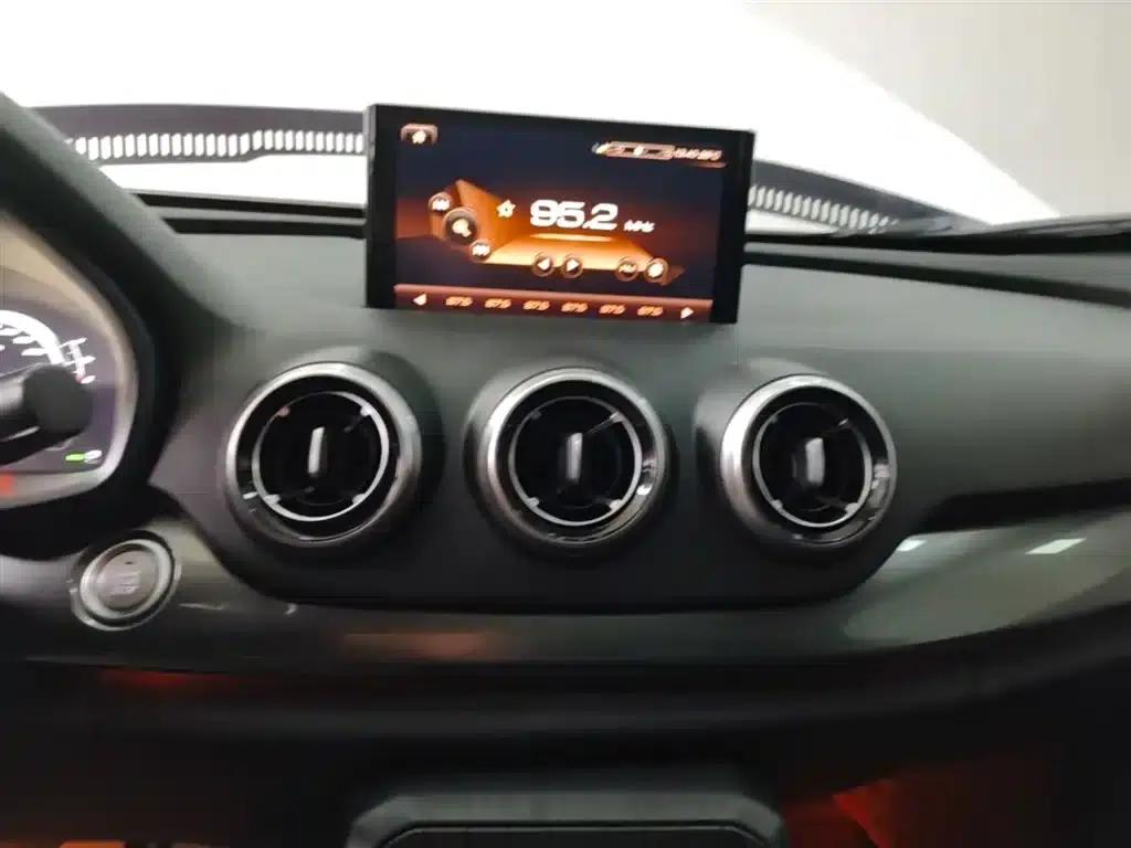 Weipai VV7 2017 2.0T Super Luxury Edition — миниатюра 13