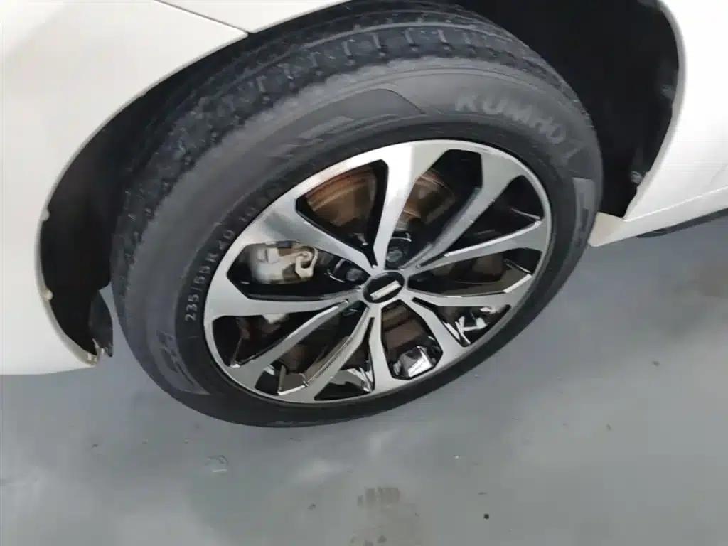 Weipai VV7 2017 2.0T Super Luxury Edition — миниатюра 23