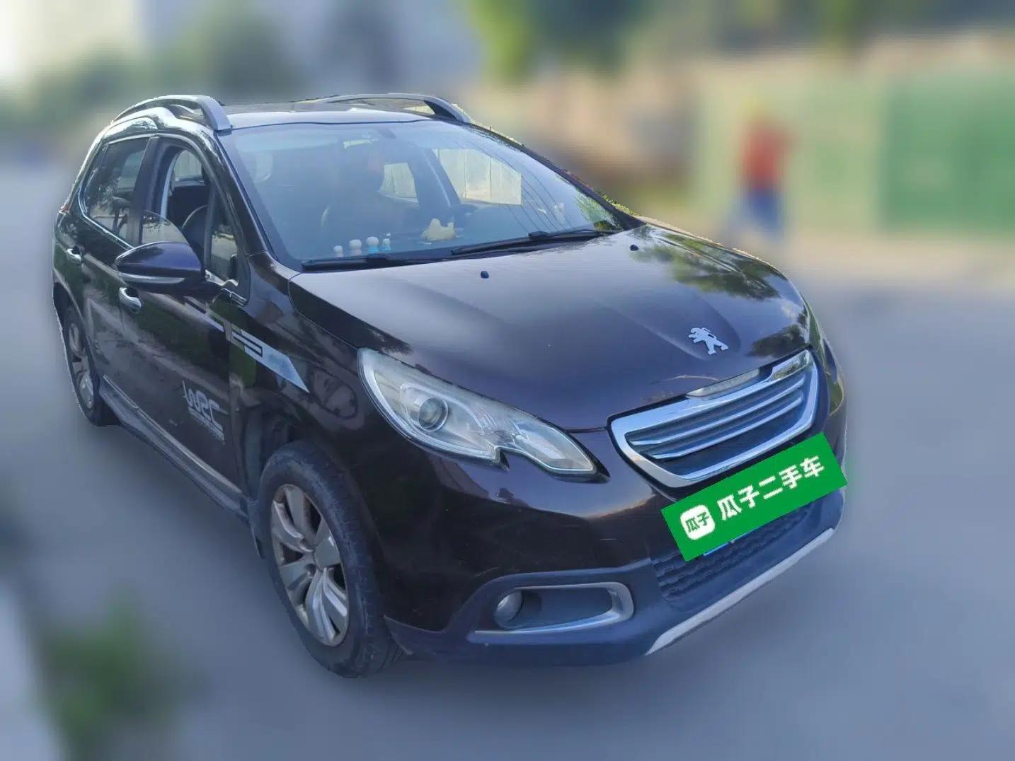 Peugeot 2008 2014 1.6L Manual Fashion Edition — миниатюра 3