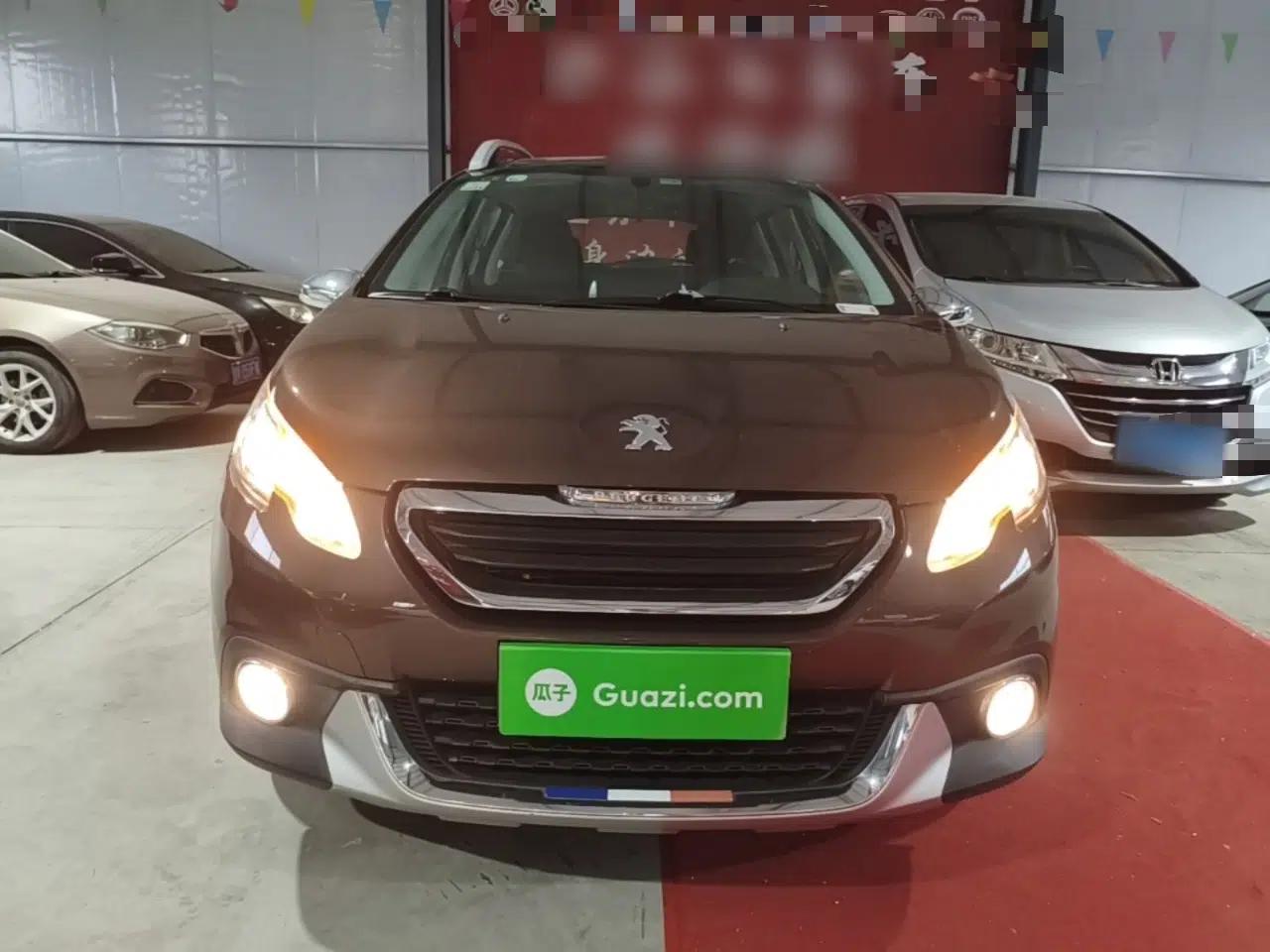 Peugeot 2008 2015 1.6L Automatic Playcool Edition — миниатюра 2