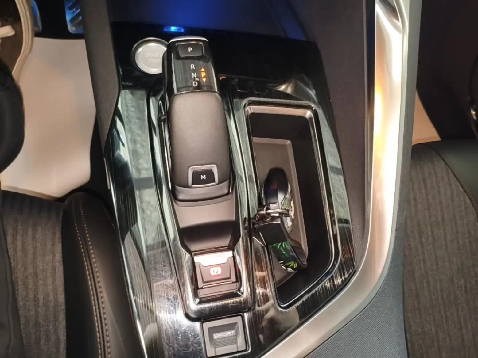 Peugeot 5008 2019 400THP 7-Seater Flagship Edition — миниатюра 16