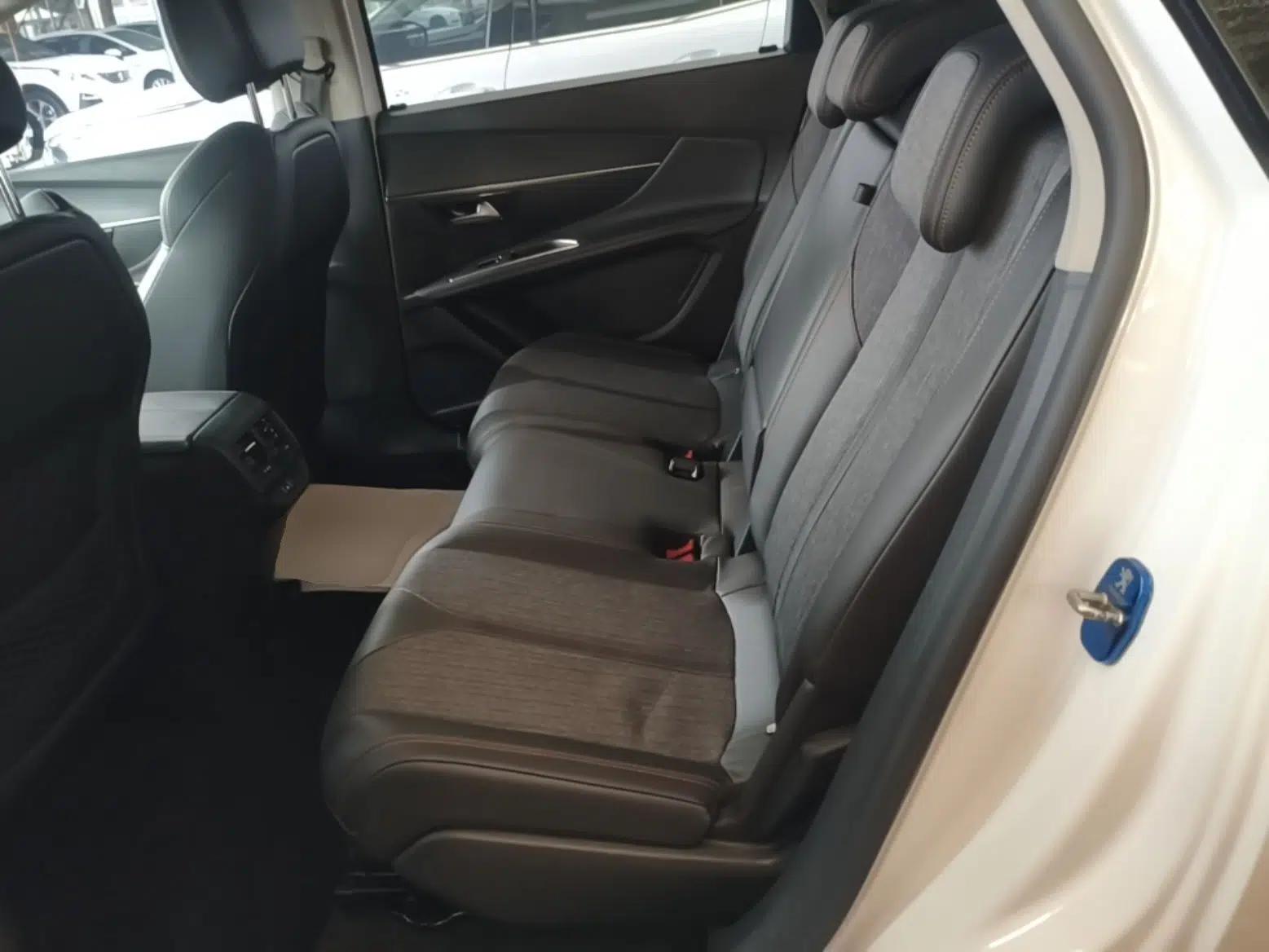 Peugeot 5008 2019 400THP 7-Seater Flagship Edition — миниатюра 19