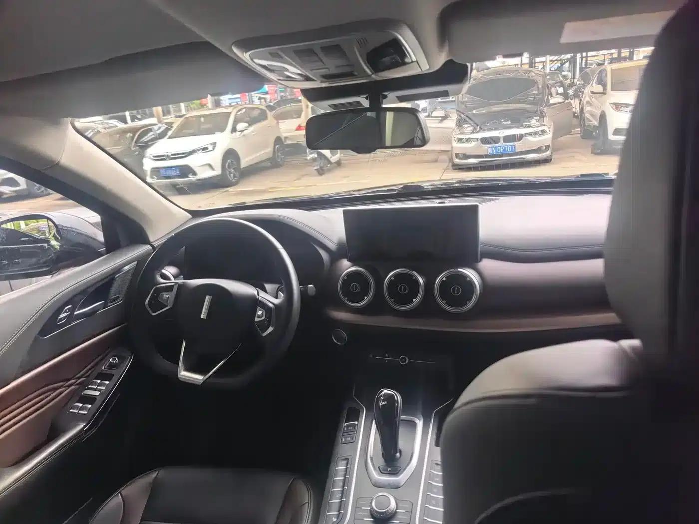 Wey VV5 2020 1.5T 2WD Smart Pioneer — миниатюра 4
