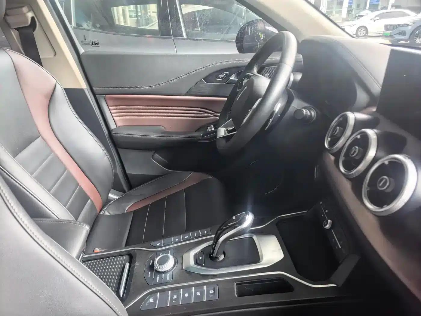 Wey VV5 2020 1.5T 2WD Smart Pioneer — миниатюра 6