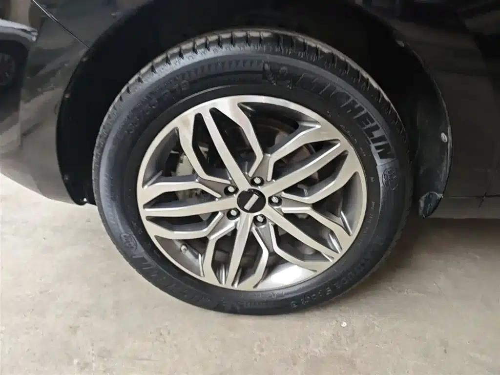 Weipai VV5 2017 2.0T Super Luxury Edition — миниатюра 23