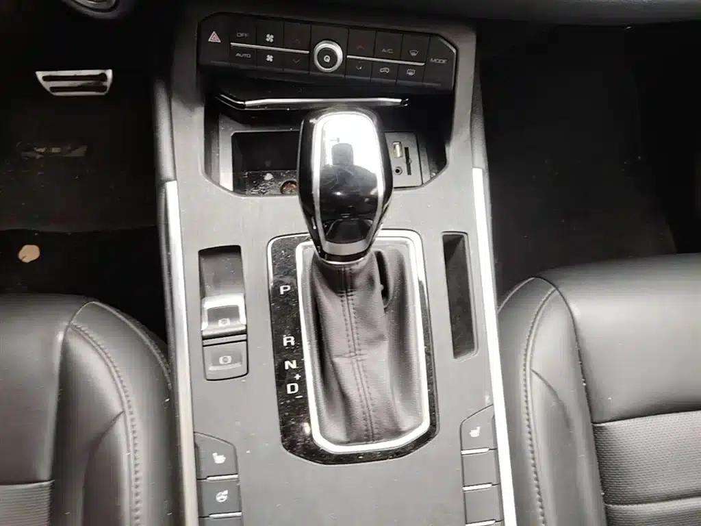 Weipai VV5 2017 2.0T Super Luxury Edition — миниатюра 14