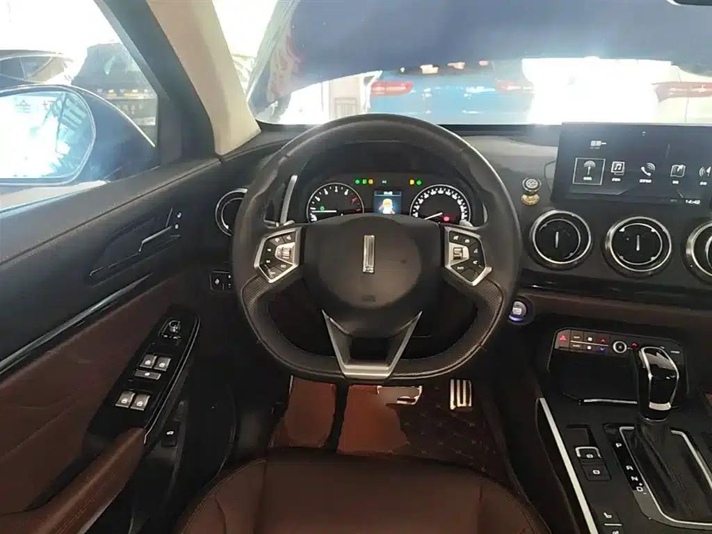 Weipai VV5 2017 2.0T Super Luxury Edition — миниатюра 11