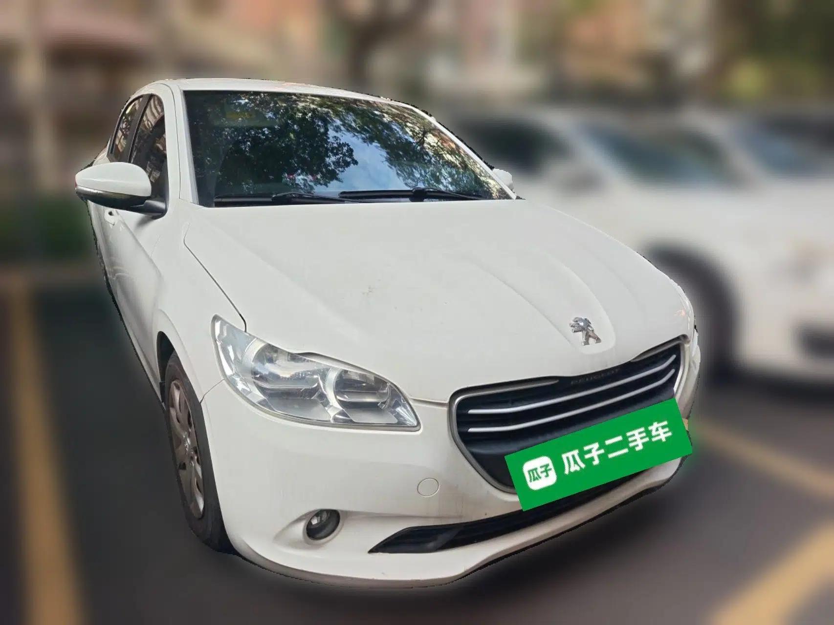Peugeot 301 2014 1.6L Automatic Comfort Edition — миниатюра 3