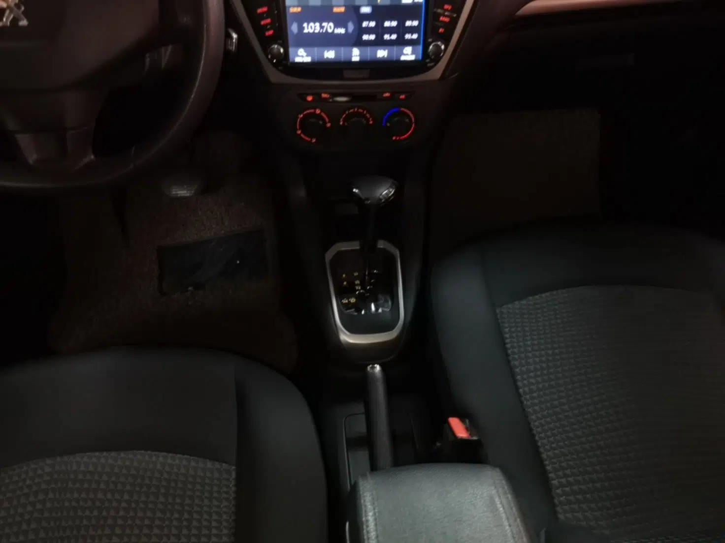 Peugeot 301 2016 1.6L Automatic Comfort Edition — миниатюра 17