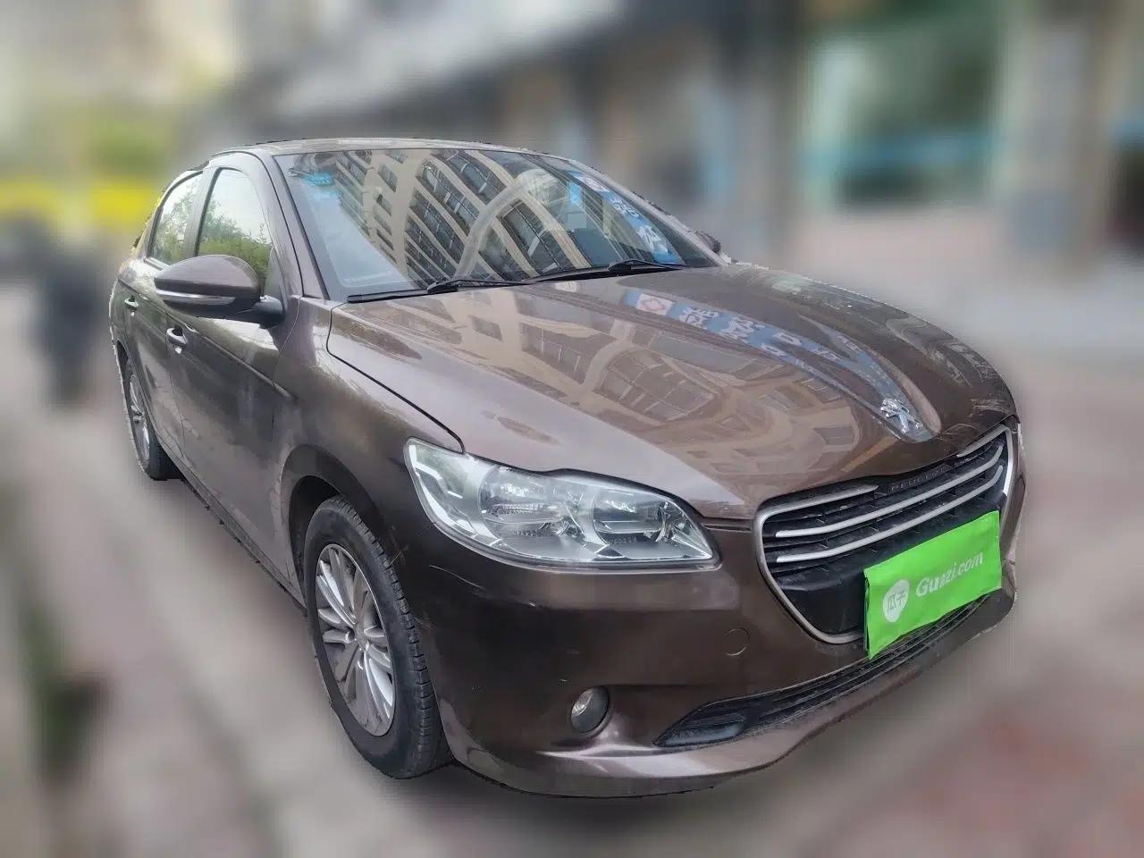 Peugeot 301 2014 1.6L Manual Comfort Edition — миниатюра 3