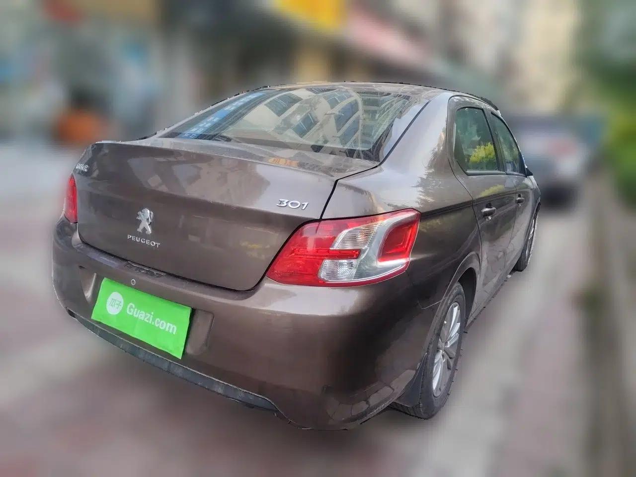 Peugeot 301 2014 1.6L Manual Comfort Edition — миниатюра 6