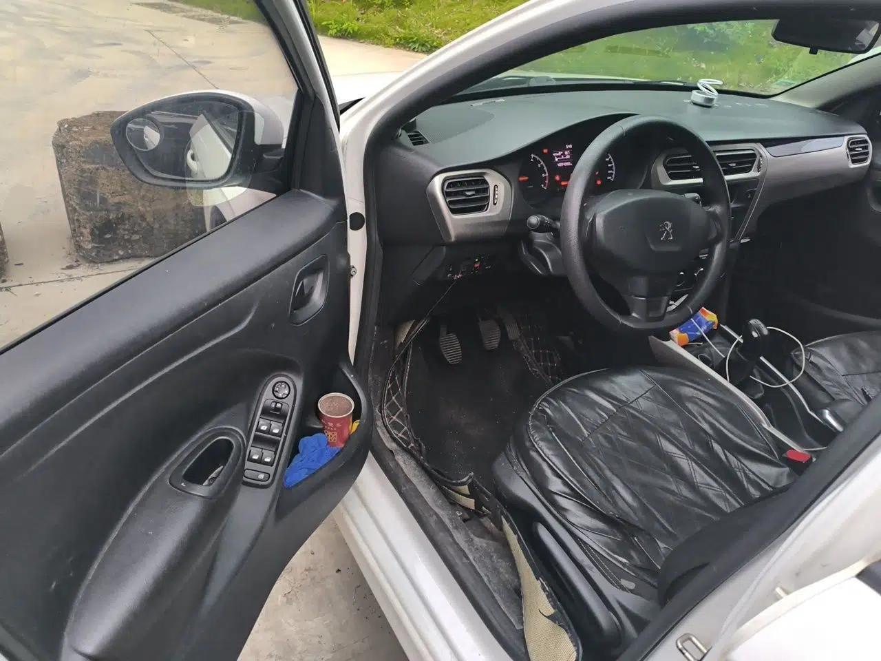 Peugeot 301 2017 1.6L Manual Comfort Edition — миниатюра 17
