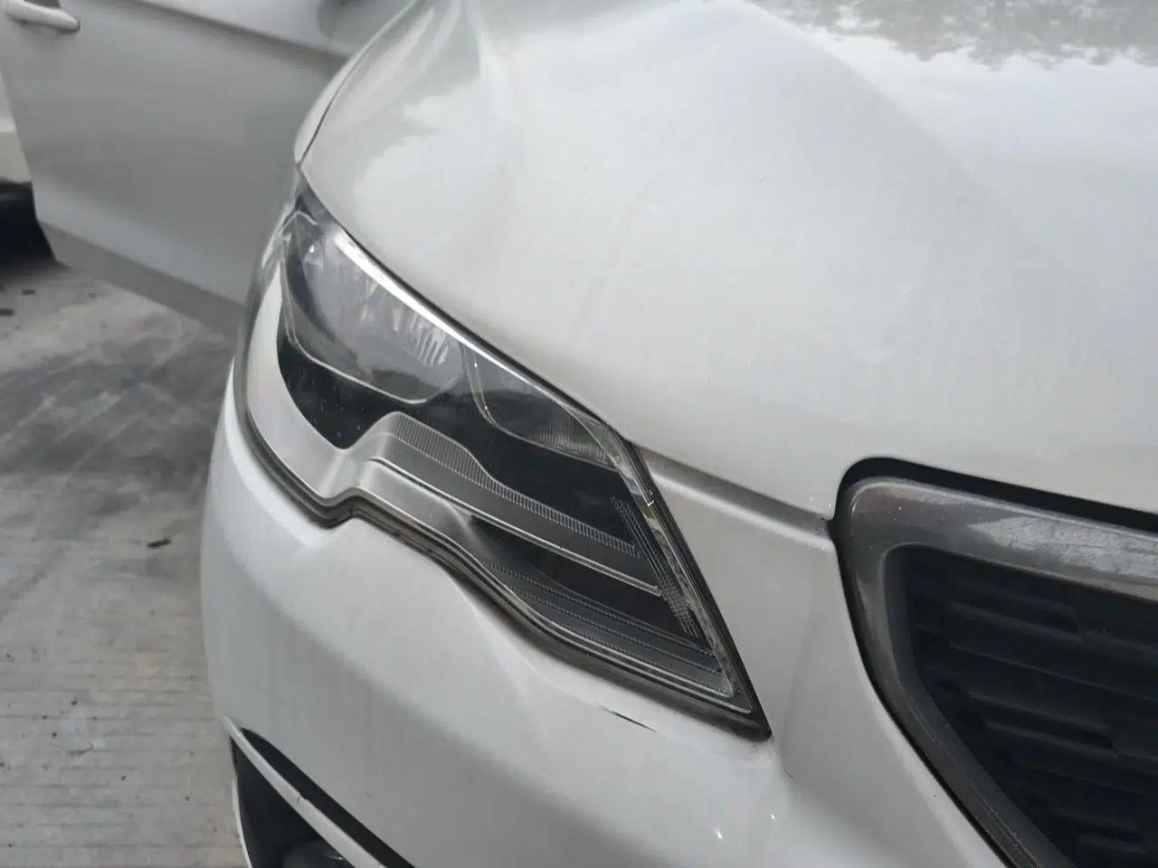 Peugeot 301 2017 1.6L Manual Comfort Edition — миниатюра 7