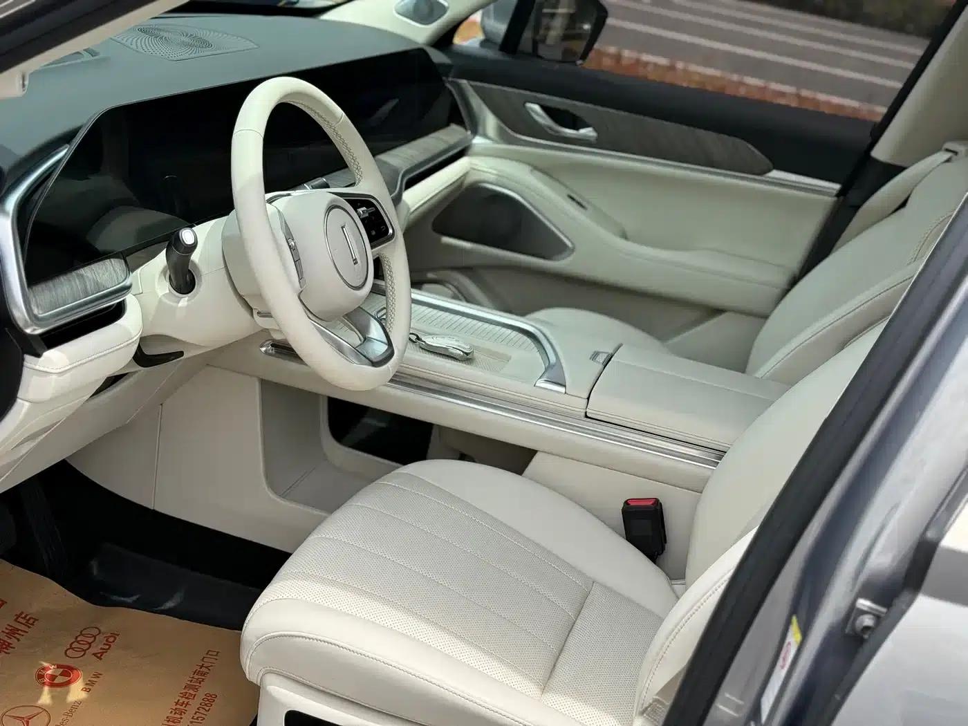 Weipai Lanshan 2023 Four-Wheel Drive Extended Range Edition — миниатюра 11