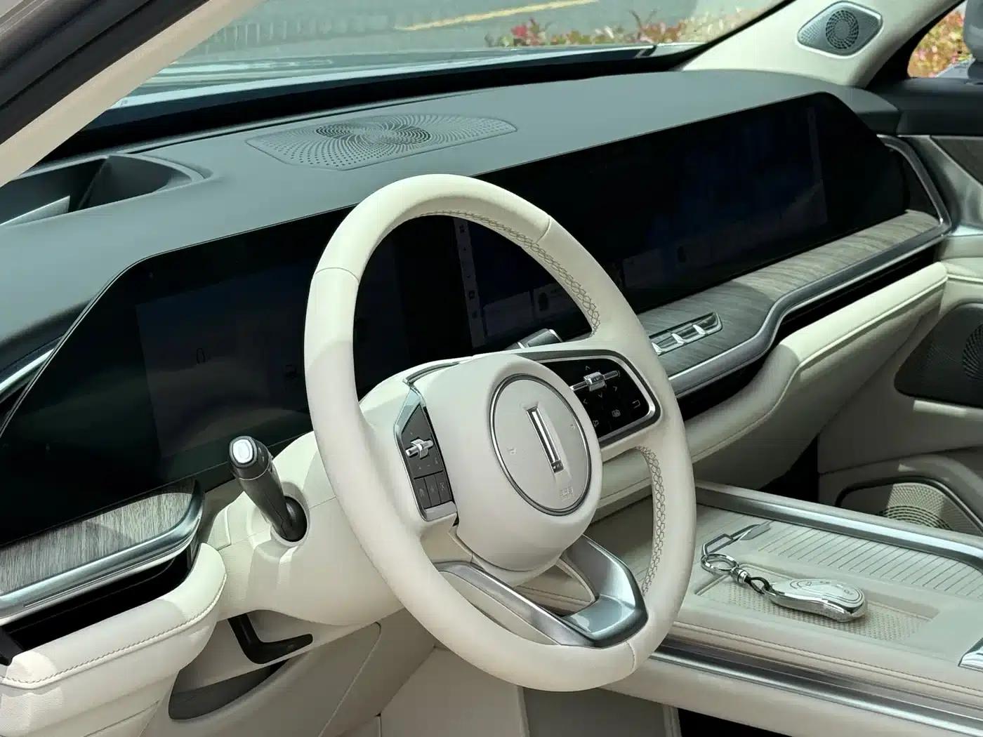 Weipai Lanshan 2023 Four-Wheel Drive Extended Range Edition — миниатюра 14