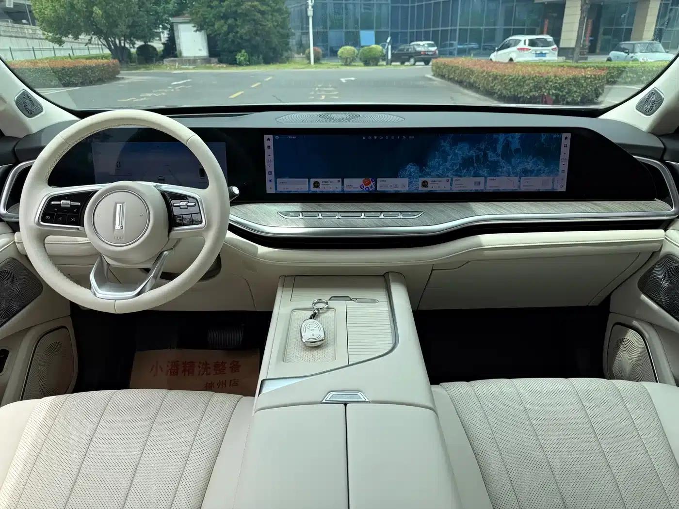Weipai Lanshan 2023 Four-Wheel Drive Extended Range Edition — миниатюра 8