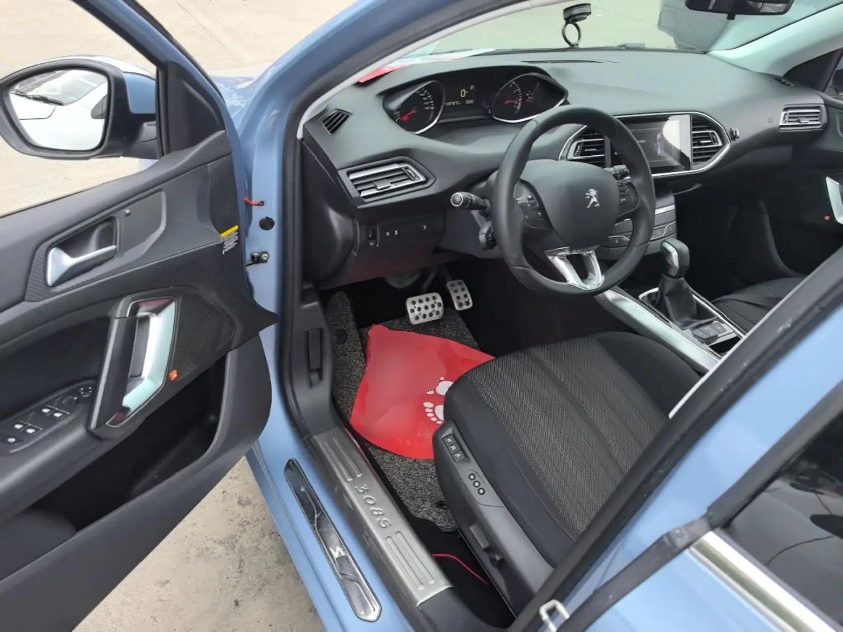 Peugeot 308S 2015 1.6T Automatic Jingchi Edition — миниатюра 18